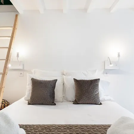 Les De La Faisanderie