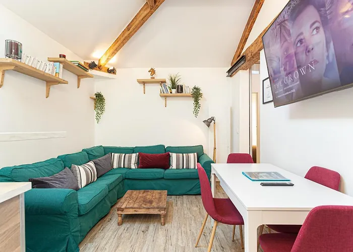 Les De La Faisanderie * Chantilly