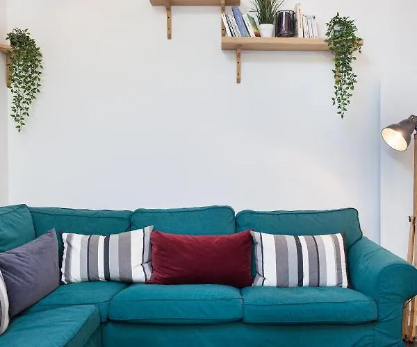 Les De La Faisanderie * Chantilly